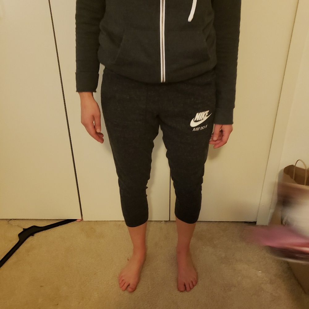 Crop Grey Nike Sweatpants - Size XS